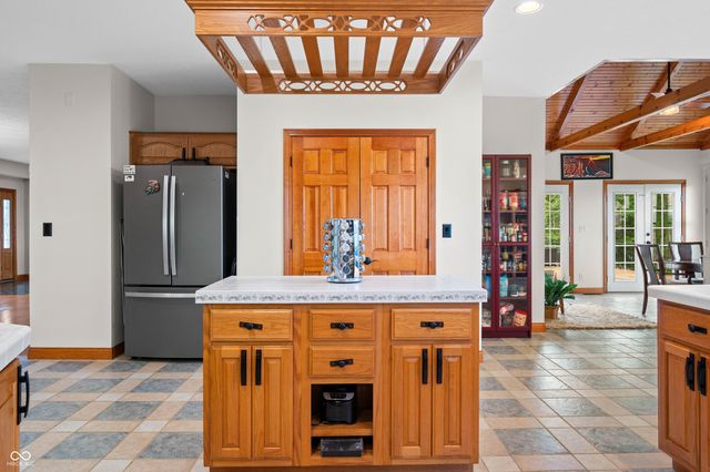 15411 N State Road 9, Hope, IN 47246