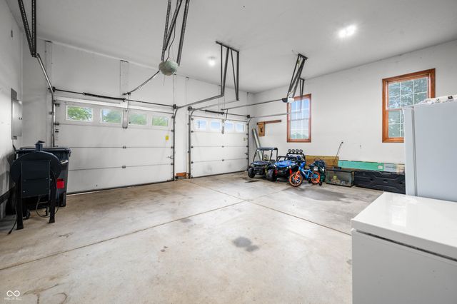 15411 N State Road 9, Hope, IN 47246