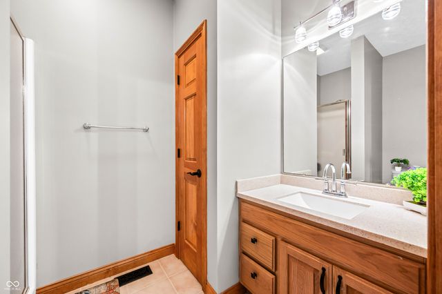 15411 N State Road 9, Hope, IN 47246