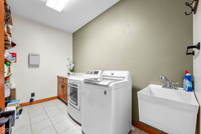 15411 N State Road 9, Hope, IN 47246