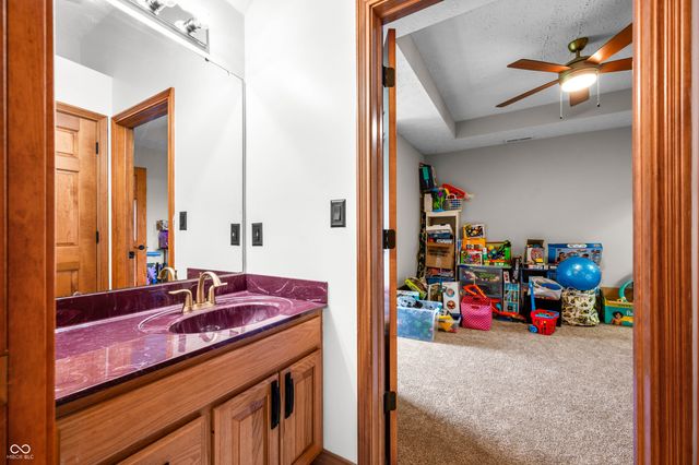15411 N State Road 9, Hope, IN 47246