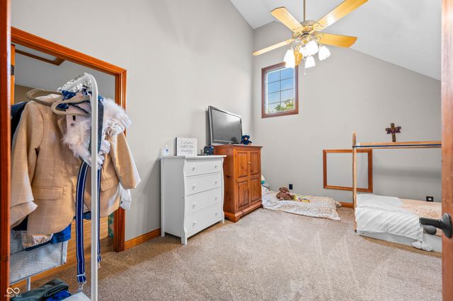 15411 N State Road 9, Hope, IN 47246