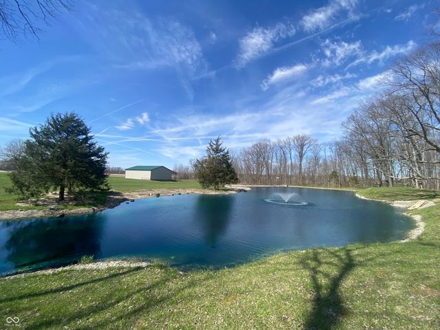 15411 N State Road 9, Hope, IN 47246