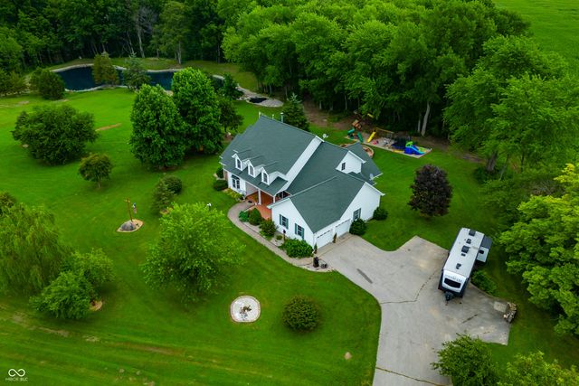 15411 N State Road 9, Hope, IN 47246