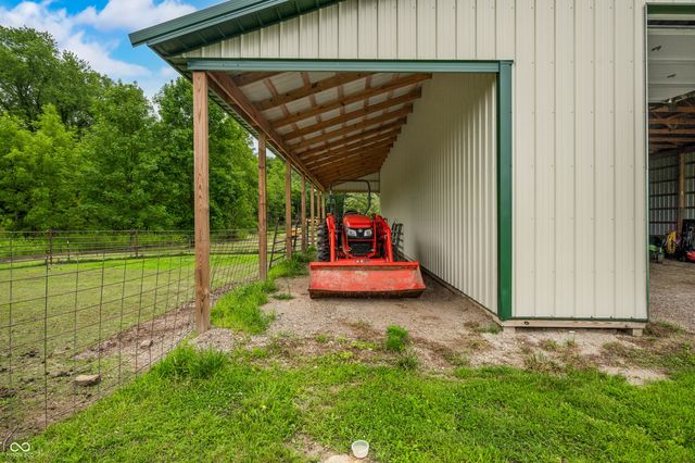 15411 N State Road 9, Hope, IN 47246