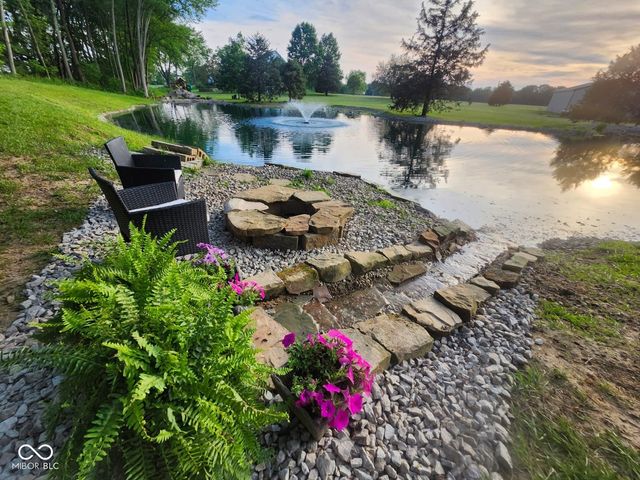 15411 N State Road 9, Hope, IN 47246