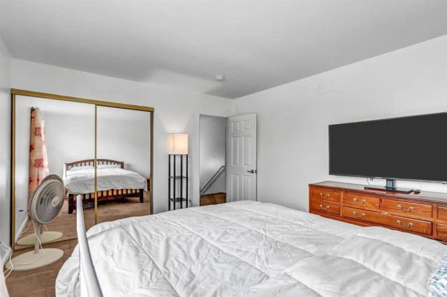 818 Hollister Street B, San Diego, CA 92154