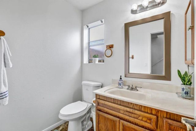 818 Hollister Street B, San Diego, CA 92154