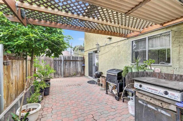 818 Hollister Street B, San Diego, CA 92154