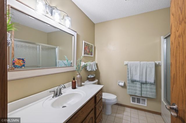 1703 Anderlie Lane W, White Bear Twp, MN 55110