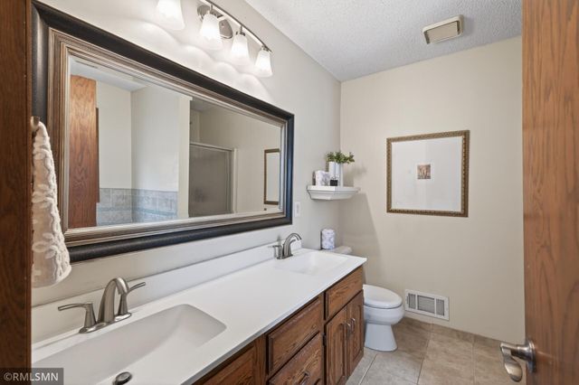 1703 Anderlie Lane W, White Bear Twp, MN 55110
