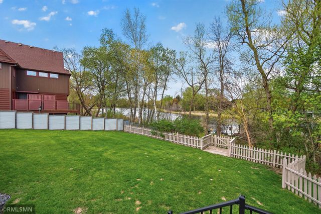 1703 Anderlie Lane W, White Bear Twp, MN 55110
