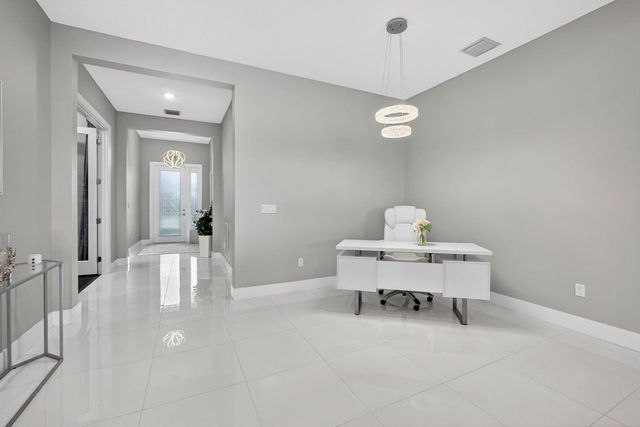 15798 Cresswind Place, Loxahatchee, FL 33470