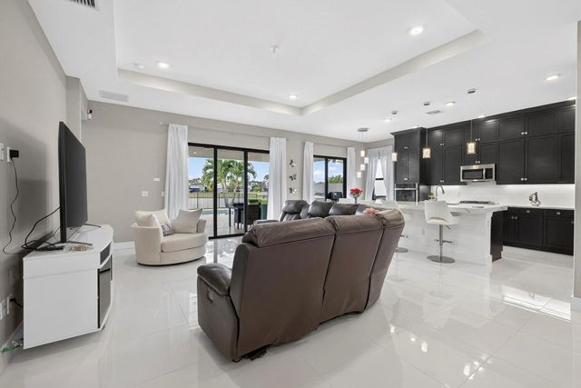 15798 Cresswind Place, Loxahatchee, FL 33470