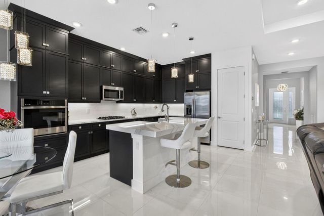 15798 Cresswind Place, Loxahatchee, FL 33470