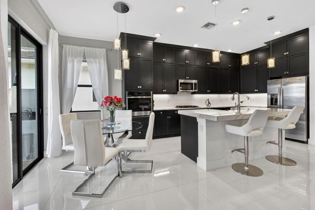 15798 Cresswind Place, Loxahatchee, FL 33470