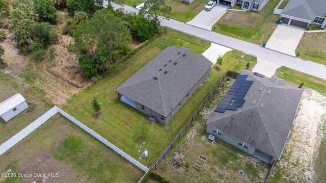 543 Lafayette Street SW, Palm Bay, FL 32908