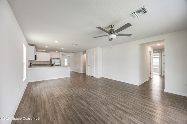 543 Lafayette Street SW, Palm Bay, FL 32908