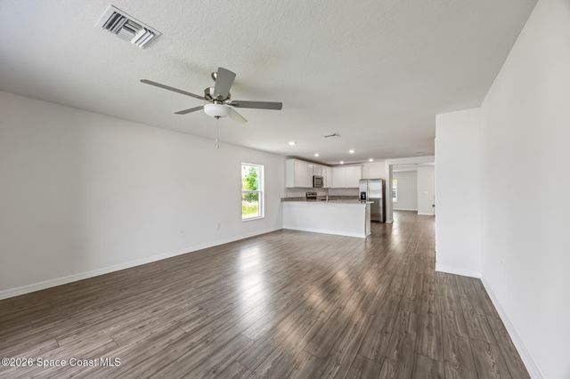 543 Lafayette Street SW, Palm Bay, FL 32908