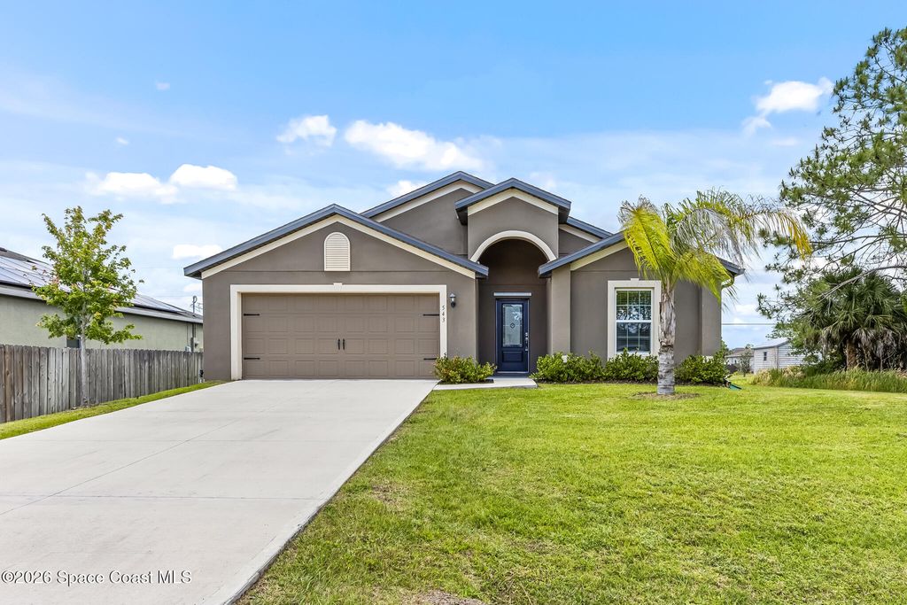543 Lafayette Street SW, Palm Bay, FL 32908