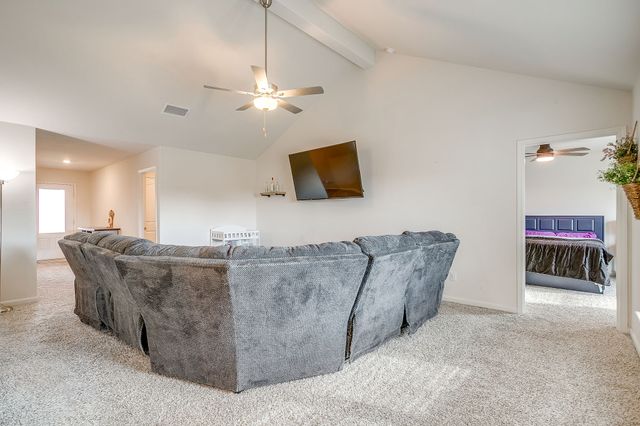 10813 Copper Hills Lane, Fort Worth, TX 76108