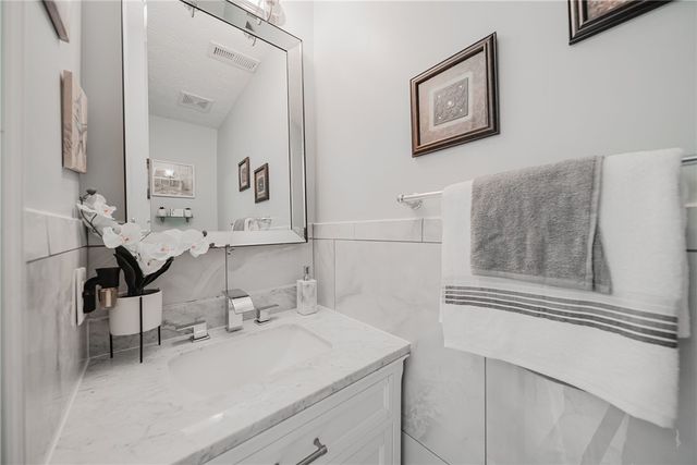 5148 Dayflower Drive, Tipp City, OH 45371