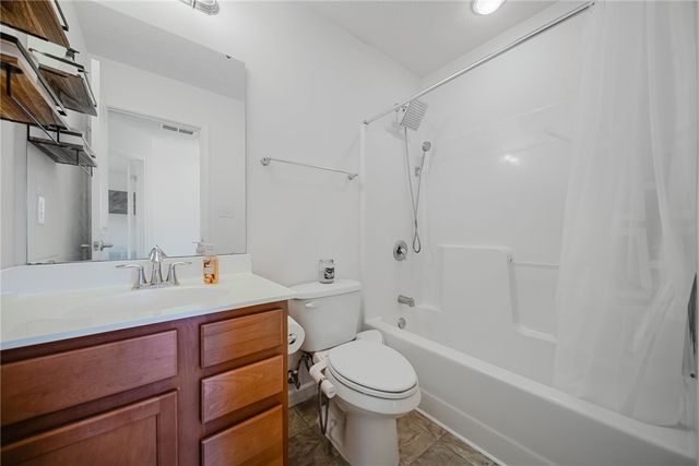 5148 Dayflower Drive, Tipp City, OH 45371
