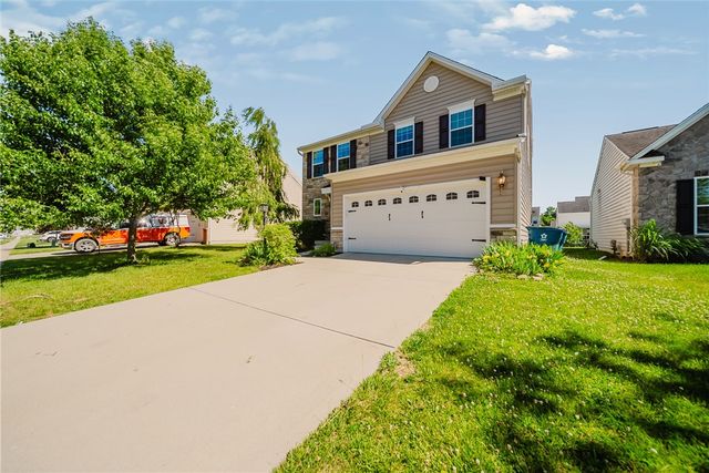 5148 Dayflower Drive, Tipp City, OH 45371