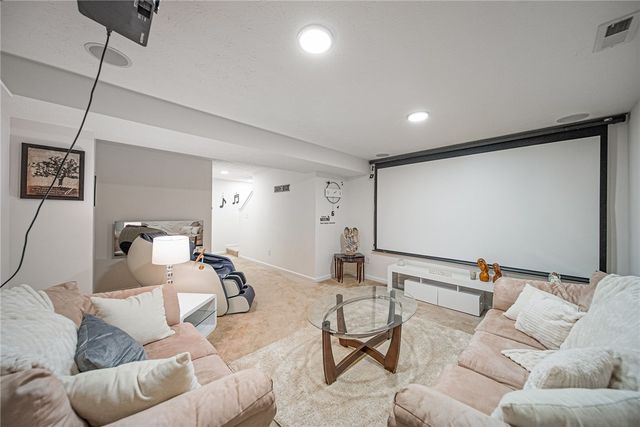 5148 Dayflower Drive, Tipp City, OH 45371
