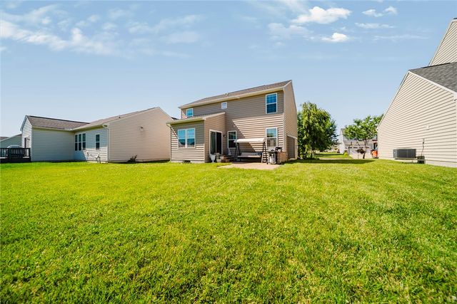 5148 Dayflower Drive, Tipp City, OH 45371