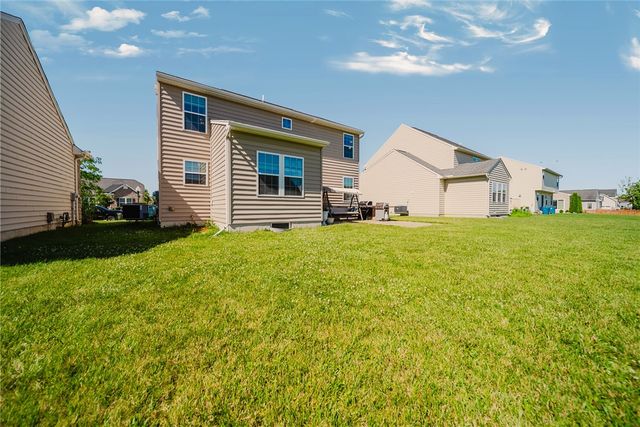 5148 Dayflower Drive, Tipp City, OH 45371
