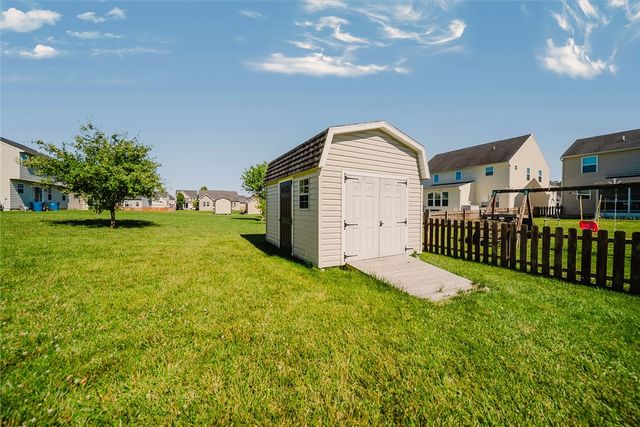 5148 Dayflower Drive, Tipp City, OH 45371