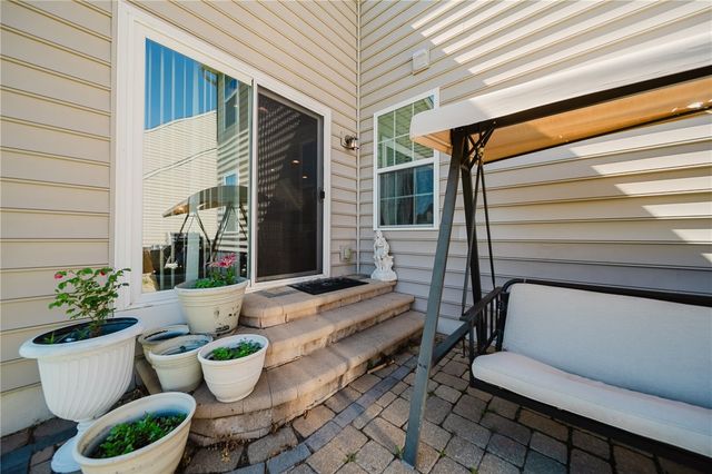 5148 Dayflower Drive, Tipp City, OH 45371