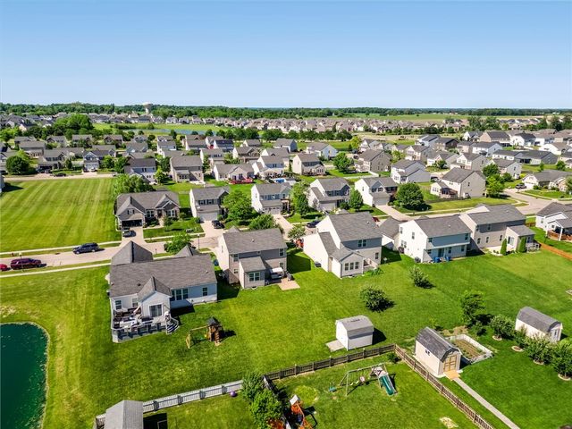 5148 Dayflower Drive, Tipp City, OH 45371