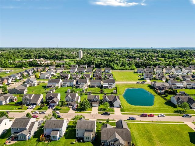 5148 Dayflower Drive, Tipp City, OH 45371