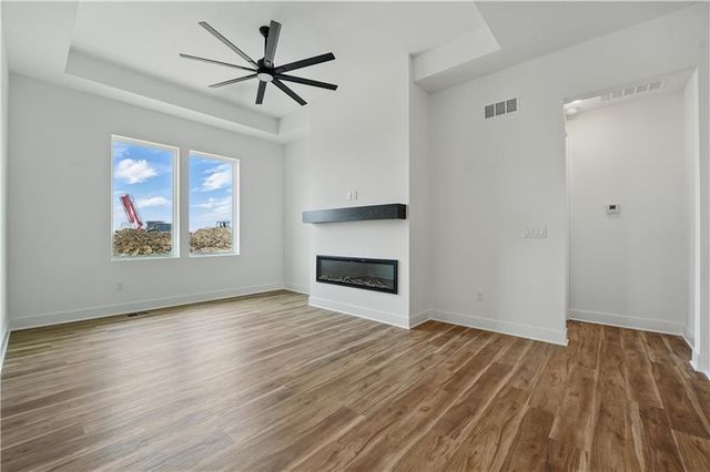 1432 N 162nd Terrace, Basehor, KS 66007