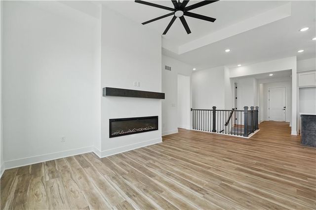 1432 N 162nd Terrace, Basehor, KS 66007