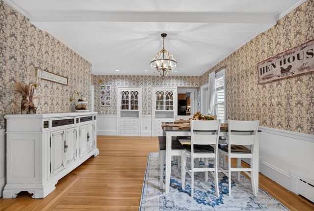141 Chestnut St, Gardner, MA 01440