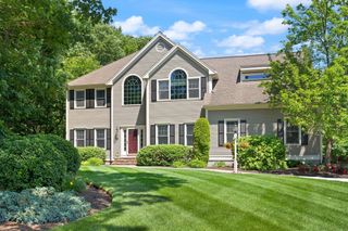 15 Aspen Hollow Dr, Easton, MA 02356