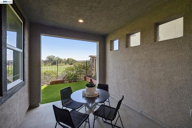 258 Benmore Dr, Hayward, CA 94542