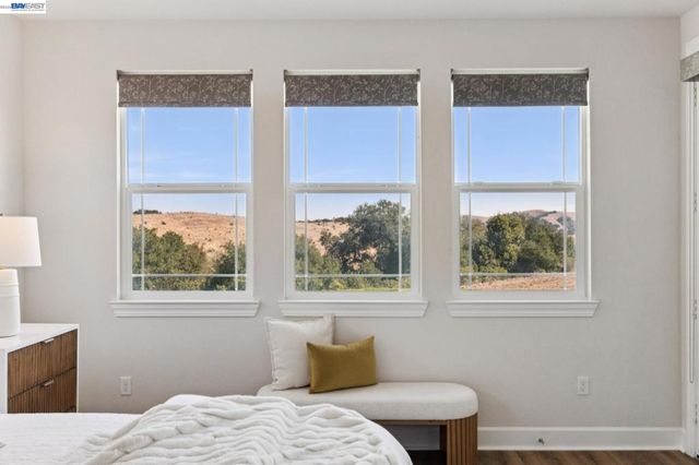 258 Benmore Dr, Hayward, CA 94542