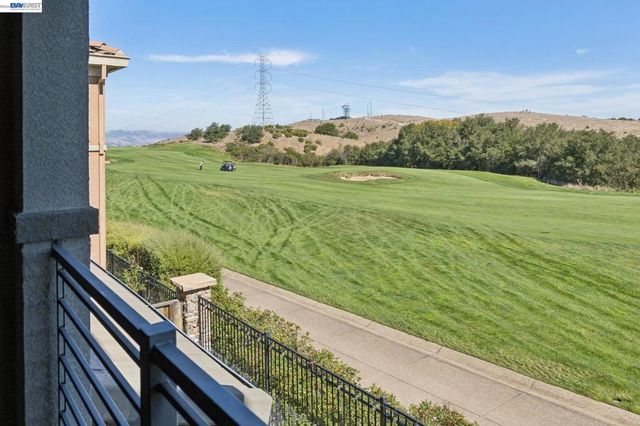 258 Benmore Dr, Hayward, CA 94542