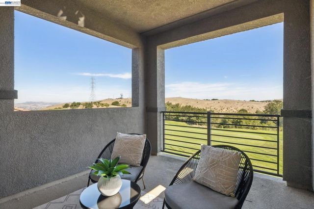 258 Benmore Dr, Hayward, CA 94542