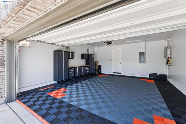 258 Benmore Dr, Hayward, CA 94542