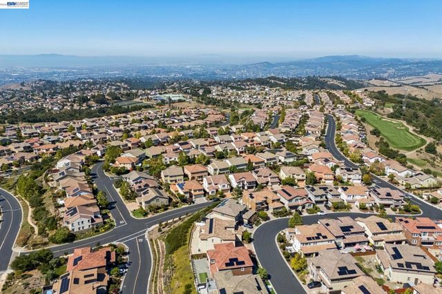 258 Benmore Dr, Hayward, CA 94542