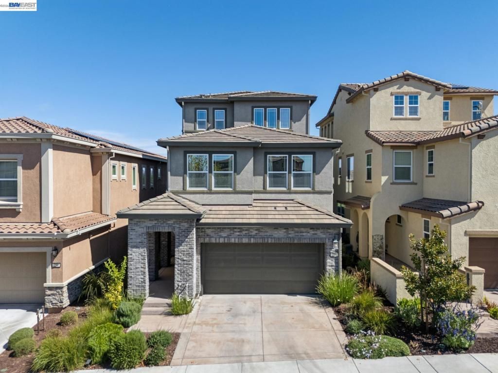 258 Benmore Dr, Hayward, CA 94542