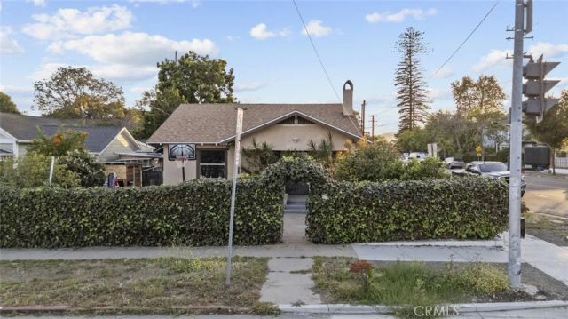 244 N 10th, Santa Paula, CA 93060