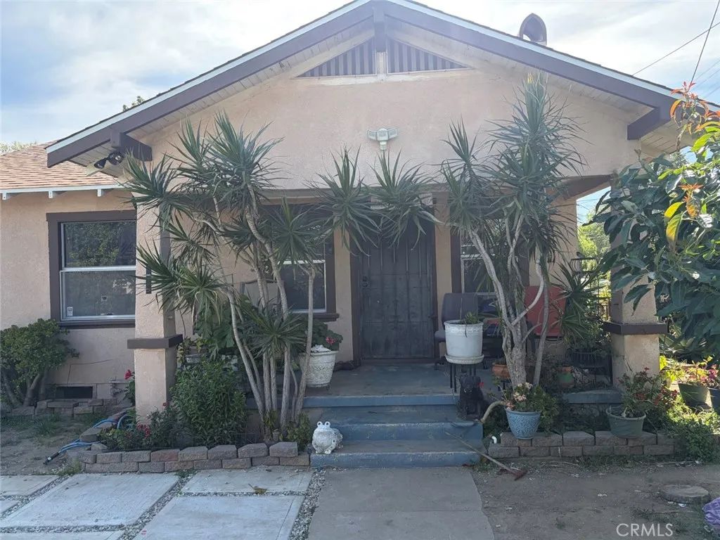 244 N 10th, Santa Paula, CA 93060