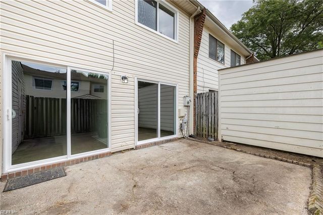 5025 Clairmont CT, Virginia Beach, VA 23462