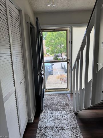 5025 Clairmont CT, Virginia Beach, VA 23462